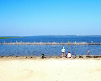 Part of a Duplex 1-Block to Ocean+Bay Beaches, 2 bedrooms, 1 bathroom - Barnegat Light - Beach