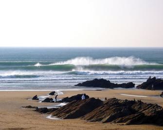 Smarties Guest House - Newquay - Beach