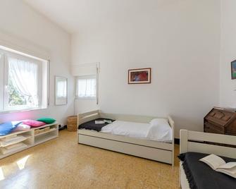 Monterosso Apartments - Monterosso al Mare - Slaapkamer