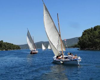 Aminess Younique Senses Resort - Vrboska