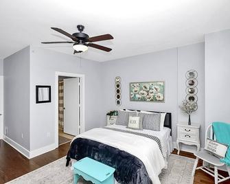 Penthouse in Davidson NC - Davidson - Bedroom