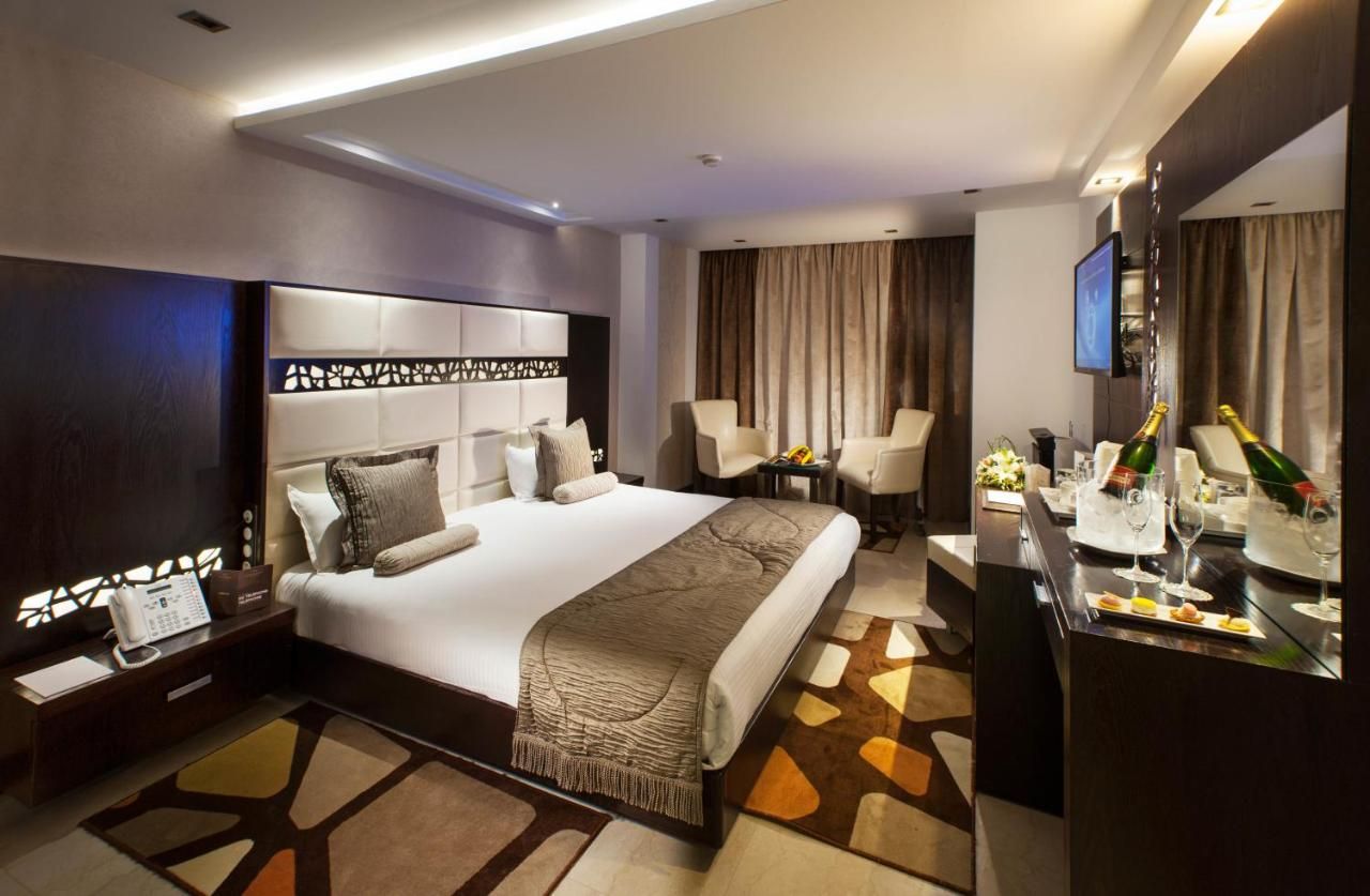 Samarons Hotels thumbnail 2