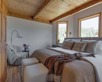 North Lake Hideaway Prime Locale for Outdoor Fun - Alpine Meadows - Habitación