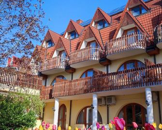 Ágnes Hotel - Hévíz - Clădire