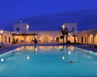 Agri Hotel Conte Salentino - Porto Cesareo - Pool