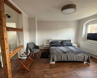 Ferienwohnung Richard - Zittau - Schlafzimmer