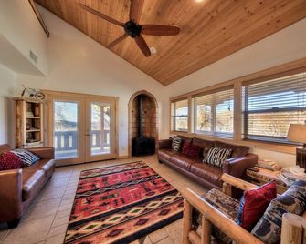 Pack Creek ~ Orchard House | 3 Bed, 2 Bath - Moab - Living room