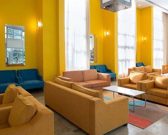 Aa Entertainment & Tourism Hotel Abeokuta - Abeokuta - Lounge