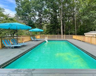 Mcdonough Getaway w/ Private Lake on 24 Acres - McDonough - Pool