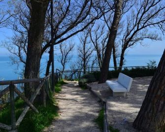 Belvedere di Ancona - Ancona - Innenhof