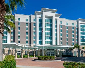 Hampton Inn & Suites Tampa Airport Avion Park Westshore - Tampa - Gebäude