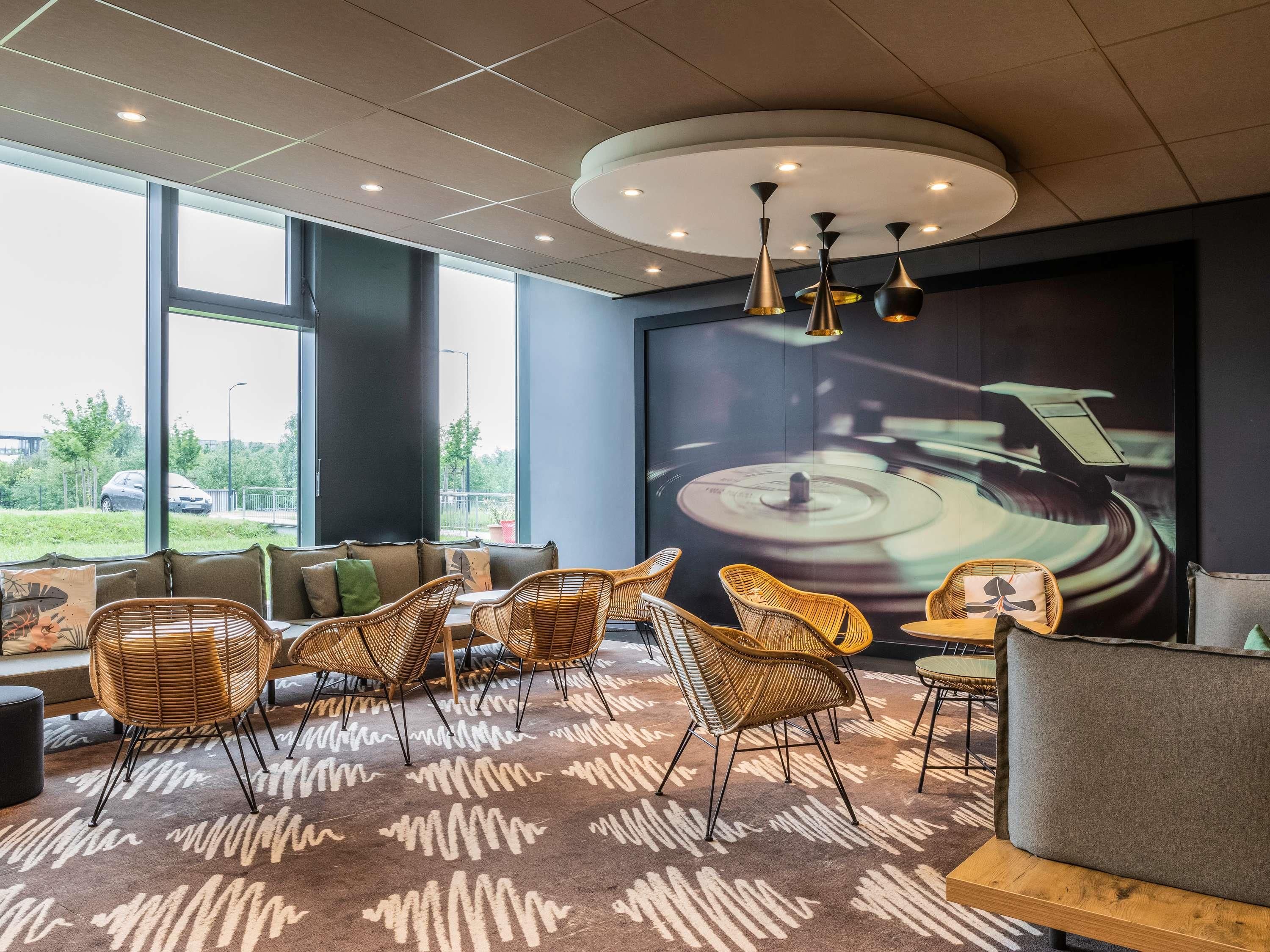 ibis budget Gonesse Le Bourget - Gonesse - Salónek