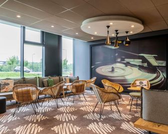 ibis budget Gonesse Le Bourget - Gonesse - Salónek