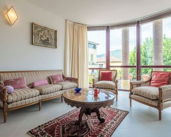 Bonaria Boutique House Ac Cinque Terre - La Spezia - Sala de estar