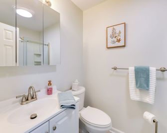 Charming Emporia Home w/ Deck & Patio! - Emporia