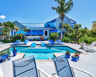 Grace Bay Beach Ocean Villas - Providenciales - Piscina