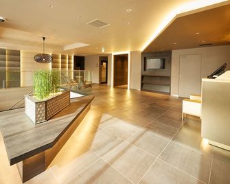 Hotel Monday Kyoto Marutamachi - Kyoto - Lobby