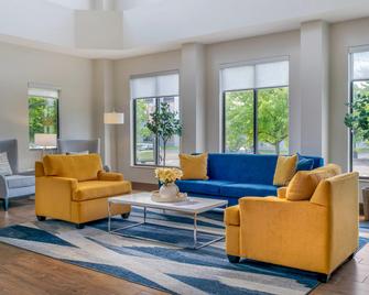 Comfort Suites Auburn Hills-Detroit - Auburn Hills - Obývací pokoj