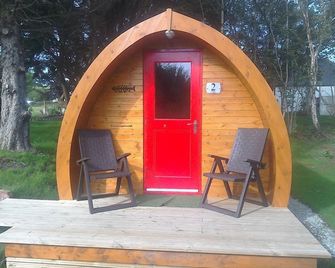Dunvegan Camping Pods - Isle of Skye - Patio