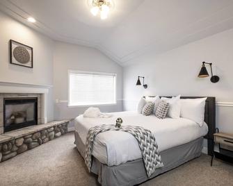 Hounds Tooth Inn - Oakhurst - Bedroom