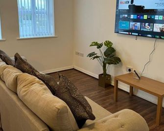 Apt Sleeps5-Parkg-Netflix-near city centre Etihad - Manchester - Wohnzimmer