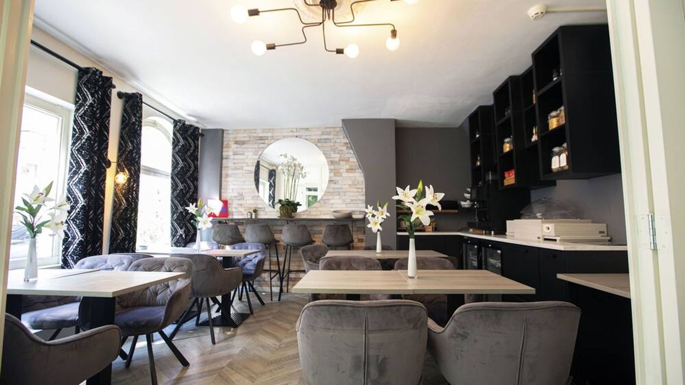 Quentin England Hotel