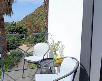 Traditional Madeiran farm house - Ribeira Brava - Balcony