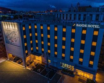 باندي هوتل تيمبوزان - أوساكا - مبنى