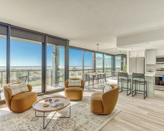 Sand and Sea Condominiums - Seaside - Living room