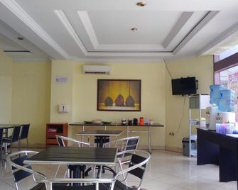 Quint Hotel - Manado - Restaurant