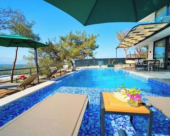 Villa Alva Donna - Kaş - Bazén