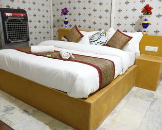 Malra Heritage Resort Jaisalmer - Jaisalmer - Phòng ngủ