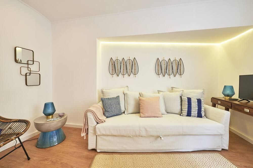 Belém Light Filled Apartment, By Timecooler - ליסבון - סלון