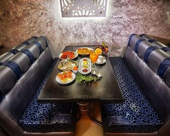 Hotel Vents Des Iles - Ес-Сувейра - Ресторан