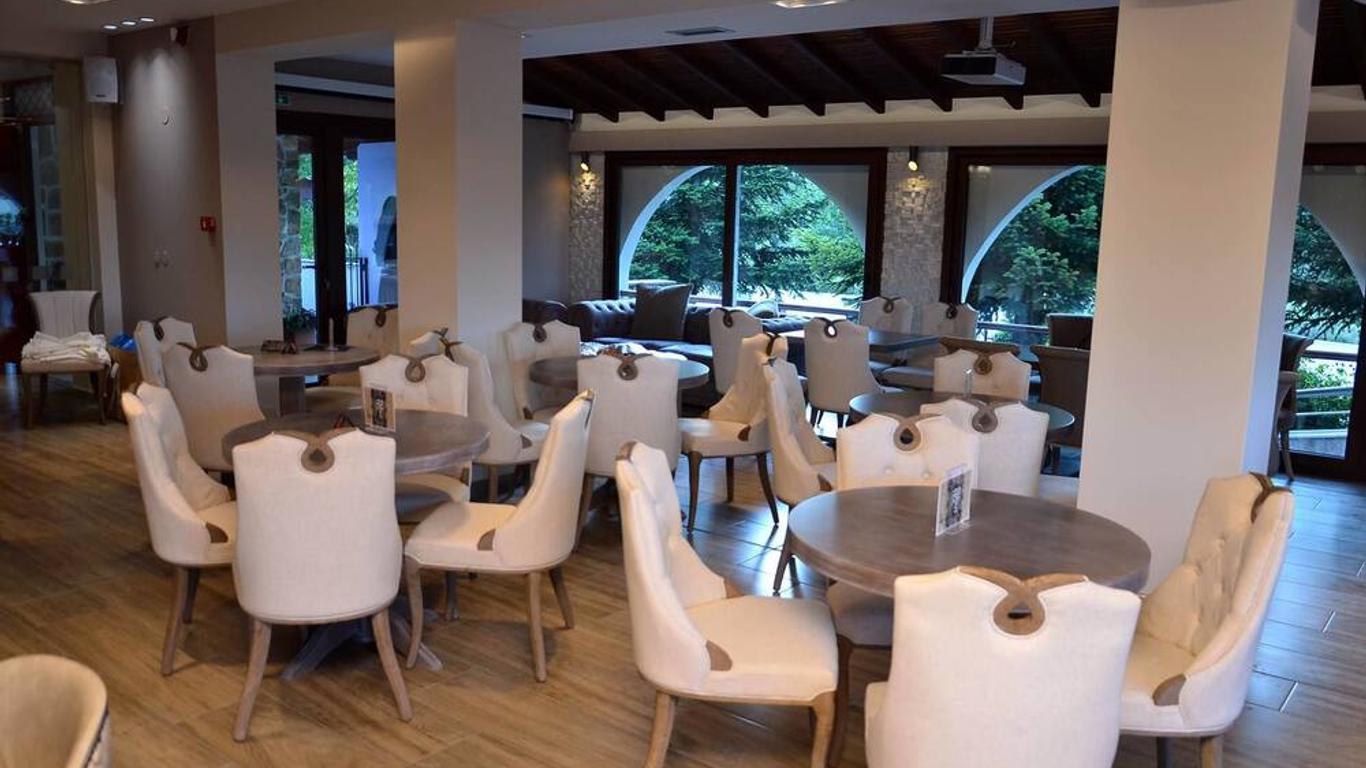 Hotel Konaki