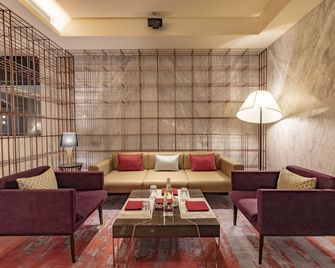 RPJ Hotel Rajkot - Rajkot - Lounge