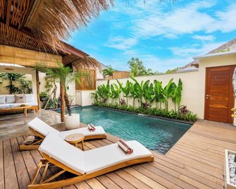 Villa Aldona - Tabanan - Piscina