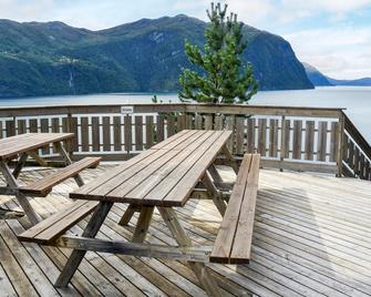 10 person holiday home in Stordal - Stordal - Balcony