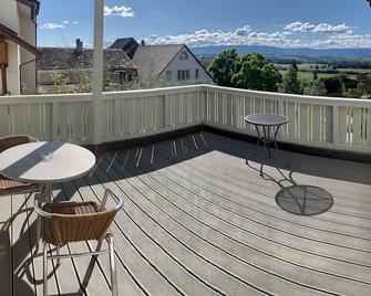 Swiss Hotel La Couronne - Avenches - Balcony