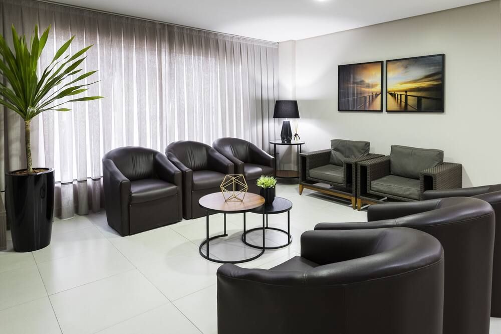 فندق روزين بروك - بالنياريو كامبوريو - ردهة