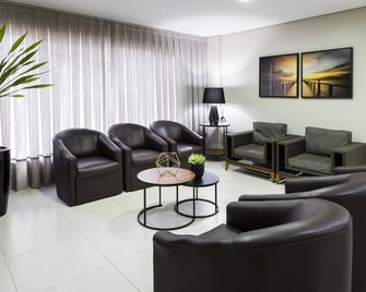 فندق روزين بروك - بالنياريو كامبوريو - ردهة