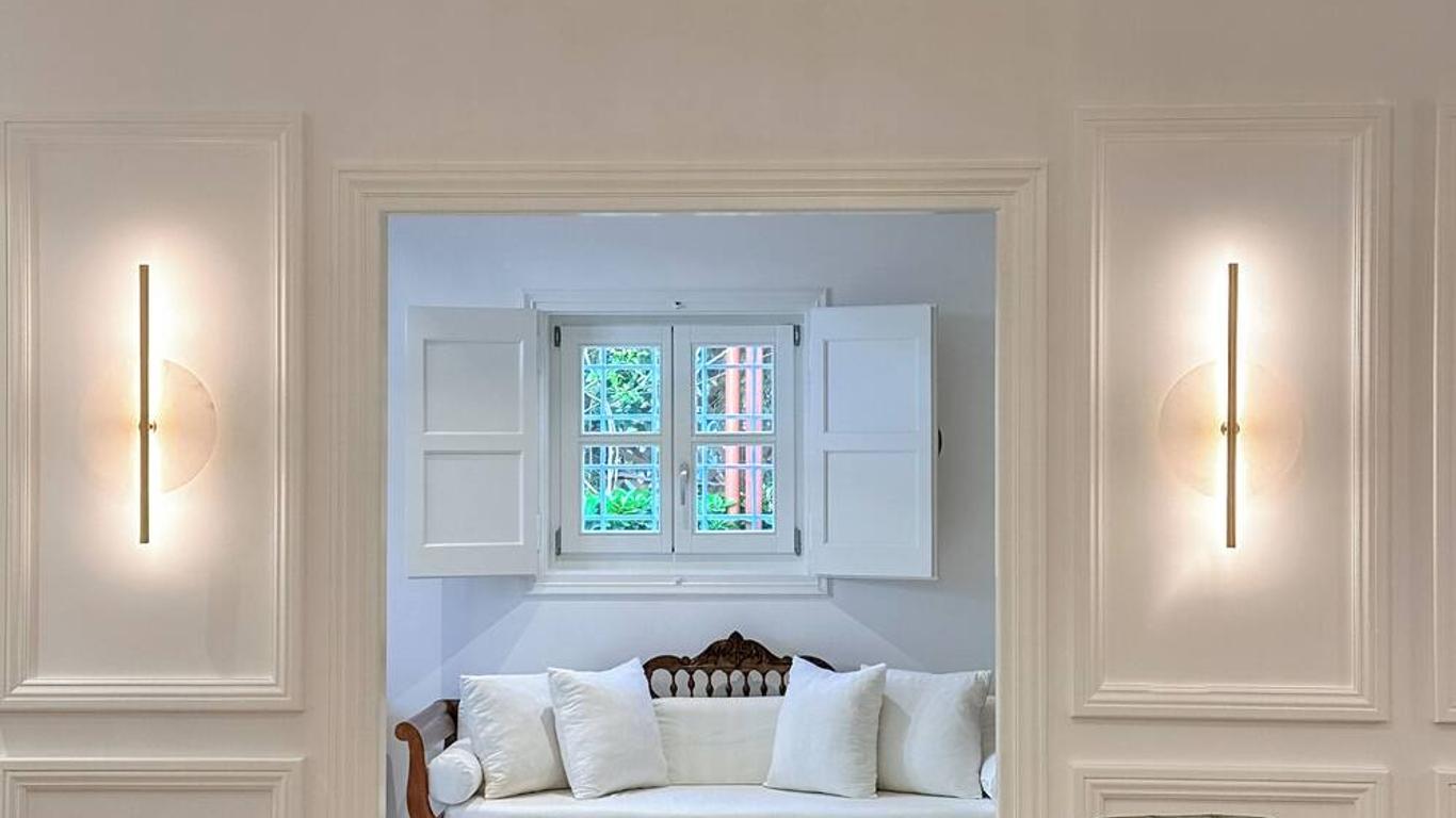 Armata Boutique Hotel