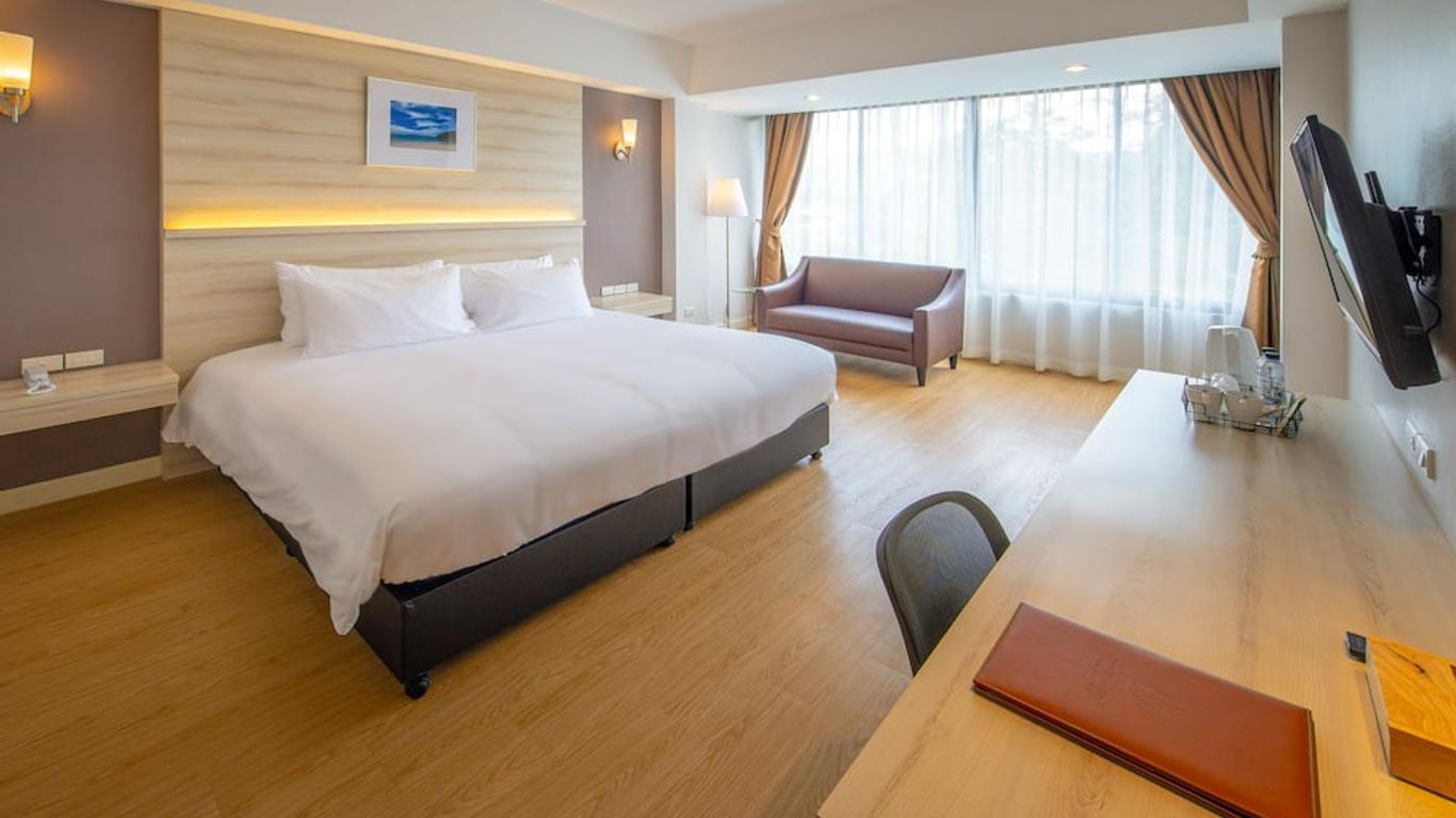 فارمهاوس هوتل رانونج