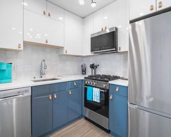 Unit 3 European style King size bed Stockton College - اتلانتيك سيتي - مطبخ