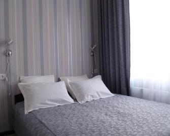 Hotel Vizit - Novosibirsk - Bedroom