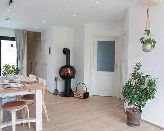 ☆ Holiday home 97 ☆ - Peace and relaxation directly on the Unteruckersee - Nordwestuckermark - Essbereich