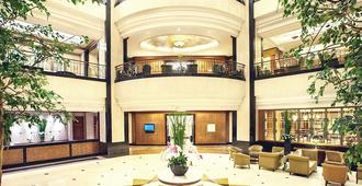 Menara Peninsula Hotel - Cakarta - Lobi