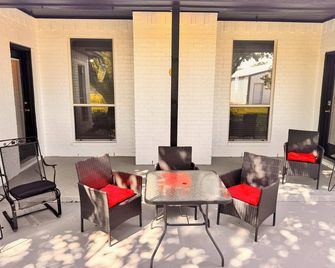 Tranquil 1,5 Acre Retreat With Modern Co - Forney
