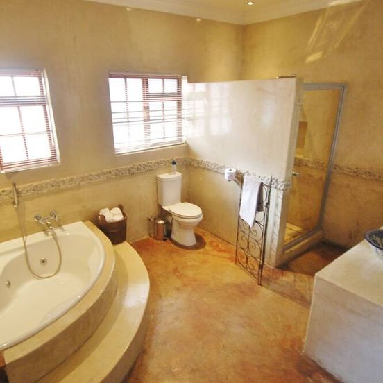 The Wardrobe Guest House image 1