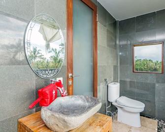 ZEN Rooms Kedisan Tegal Alang Ubud Villa - Tegalalang - Bathroom